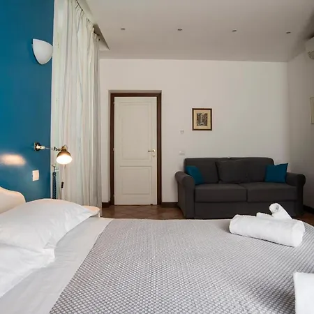 Relais Cavour 133 Apartment