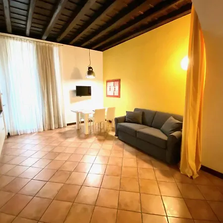 Relais Cavour 133 Apartment *